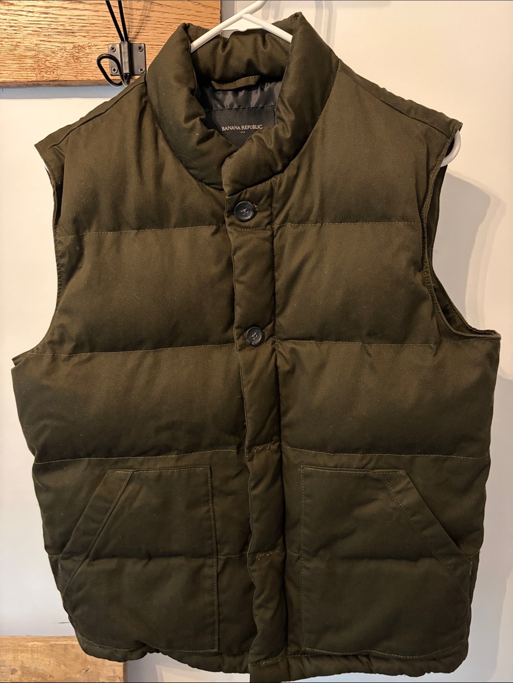 Banana Republic Men's Olive Quilted Puffer Vest
